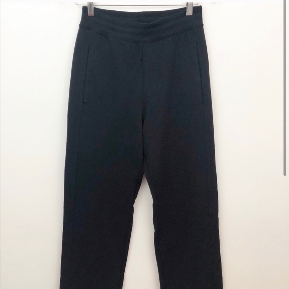 Men’s Lululemon sweatpants